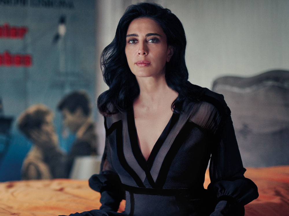 http://eng392.maristsites.org/feministfilm/files/csvimport/DirectorImages/NadineLabaki.jpg