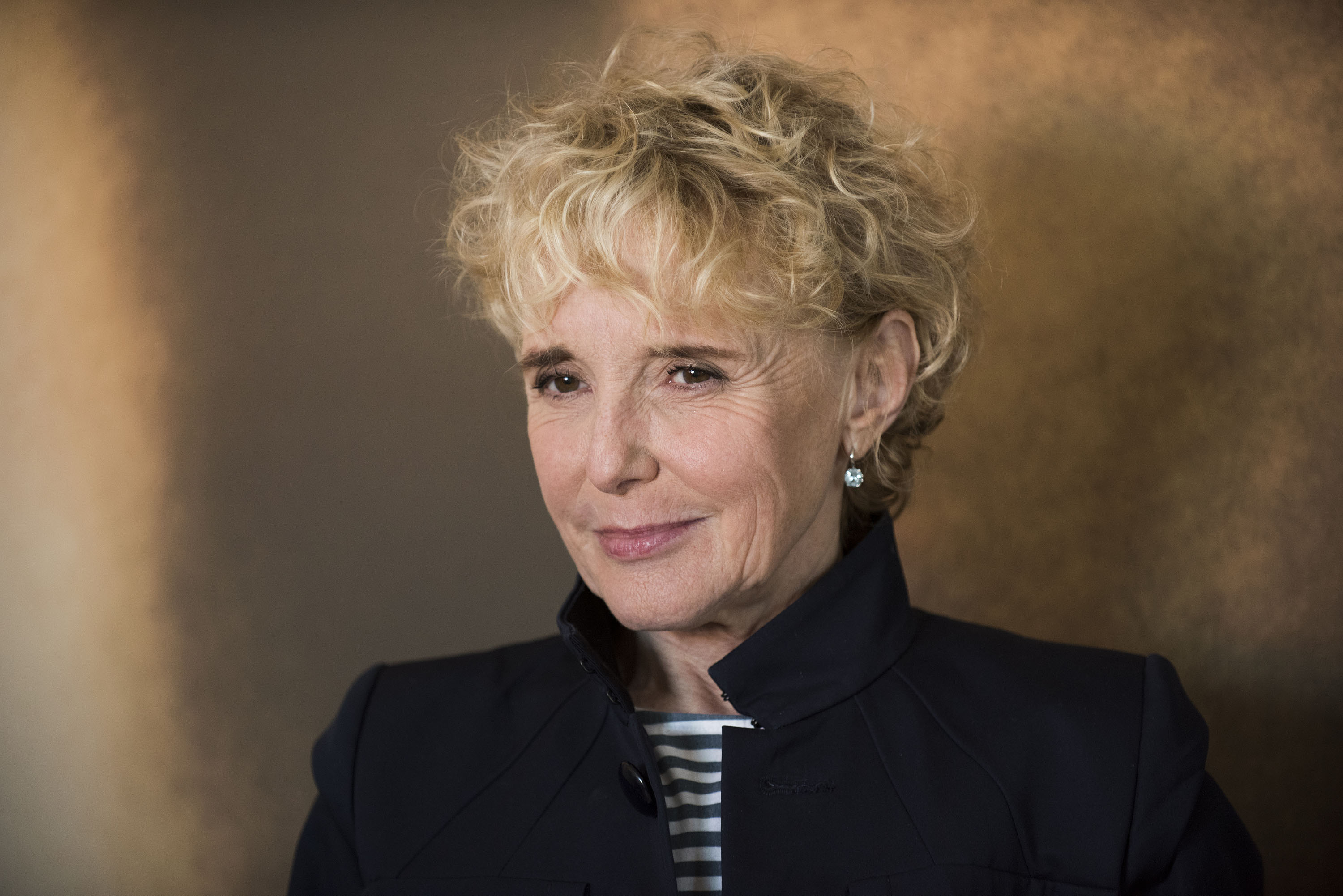 http://eng392.maristsites.org/feministfilm/files/csvimport/DirectorImages/ClaireDenis.jpg