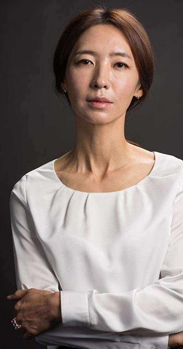 http://eng392.maristsites.org/feministfilm/files/csvimport/DirectorImages/BangEunJin.jpg