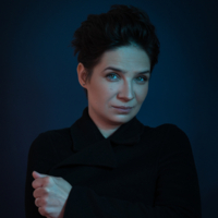 http://eng392.maristsites.org/feministfilm/files/csvimport/DirectorImages/AgnieszkaSmoczynska.jpg